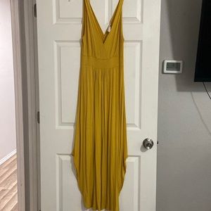 Rolla coster brand. Size M. Maxi yellow dress
